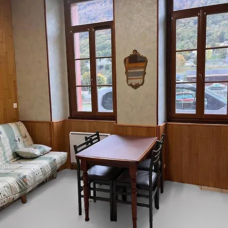 Mezzanine Cosy Pour 4 Pers Avec Casier A Skis, Proche Centre-ville Apartment
